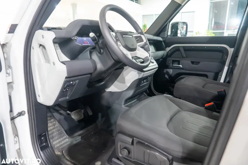 Land Rover Defender din 2022 cu 119.597 km - oferta LAN126454 - foto 17