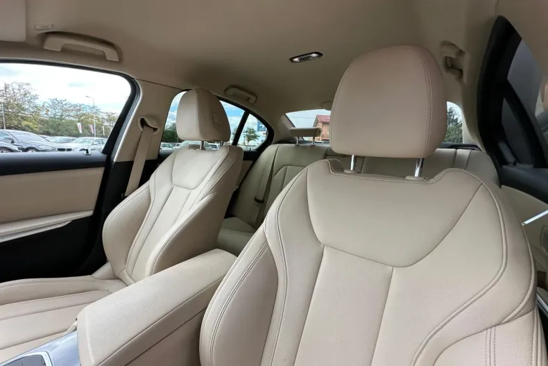 BMW Seria 3 din 2019 cu 78.628 km - oferta BMW126461 - foto 7