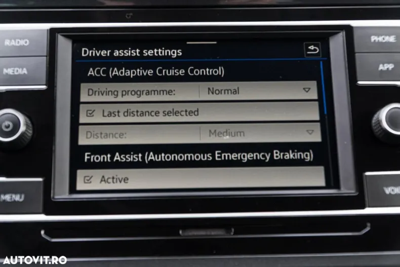 Volkswagen Tiguan din 2022 cu 65.000 km - oferta VOL126465 - foto 38