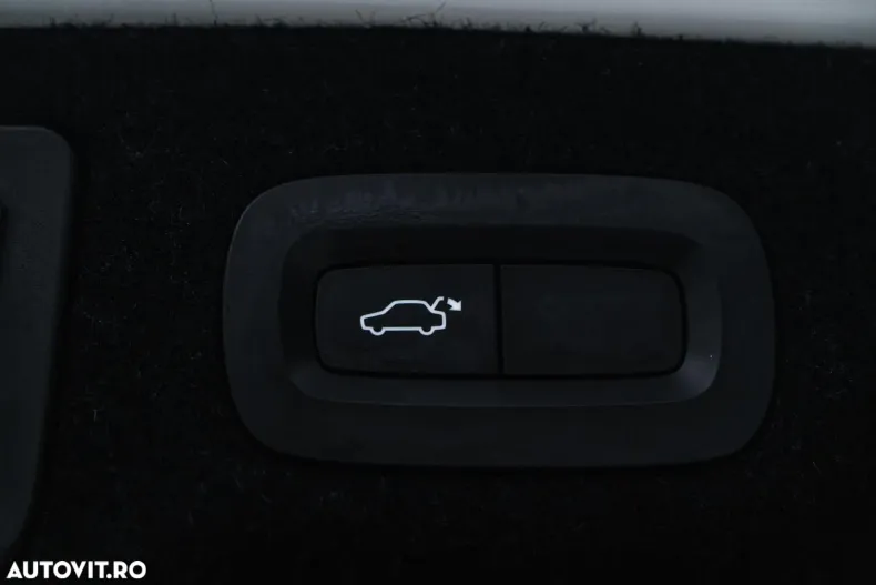 Volvo S90 din 2020 cu 163.000 km - oferta VOL126468 - foto 29