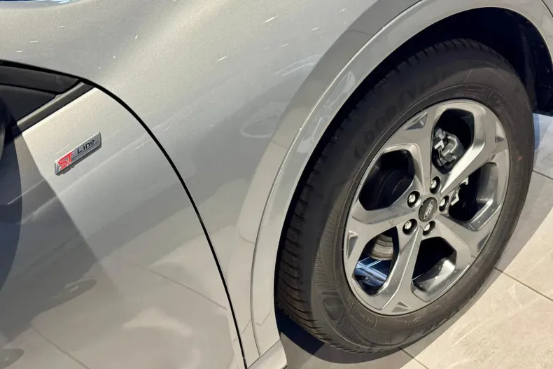 Ford Kuga din 2025 cu 5 km - oferta FOR126488 - foto 5