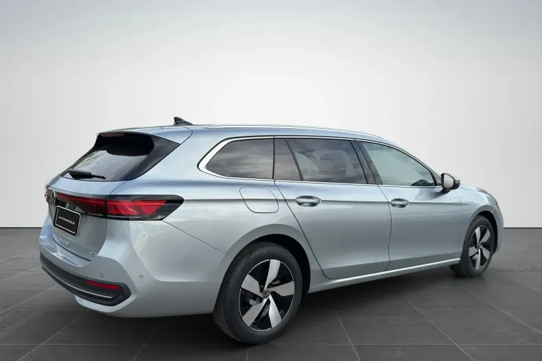 Volkswagen Passat din 2025 cu 5 km - oferta VOL126489 - foto 7