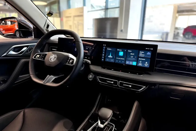 MG HS din 2024 cu 15 km - oferta MG0126499 - foto 9