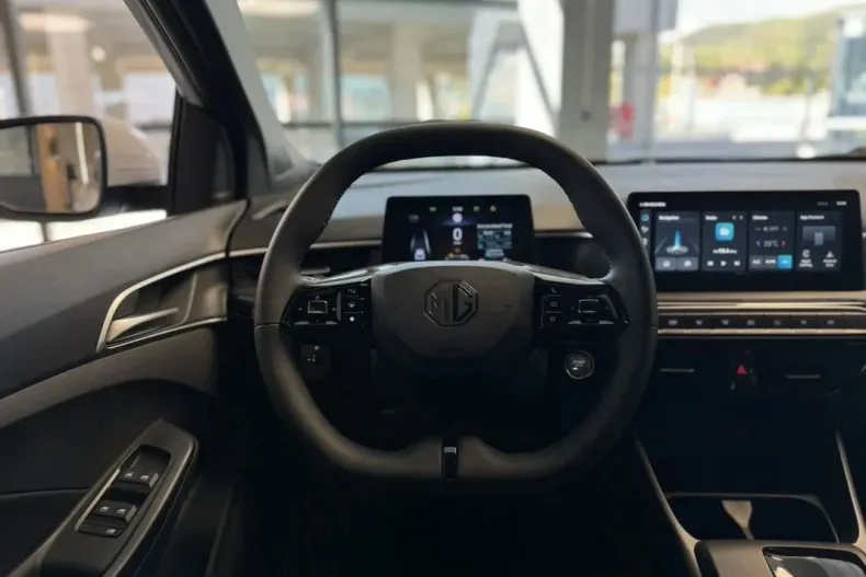 MG MG3 din 2024 cu 5 km - oferta MG0126503 - foto 15