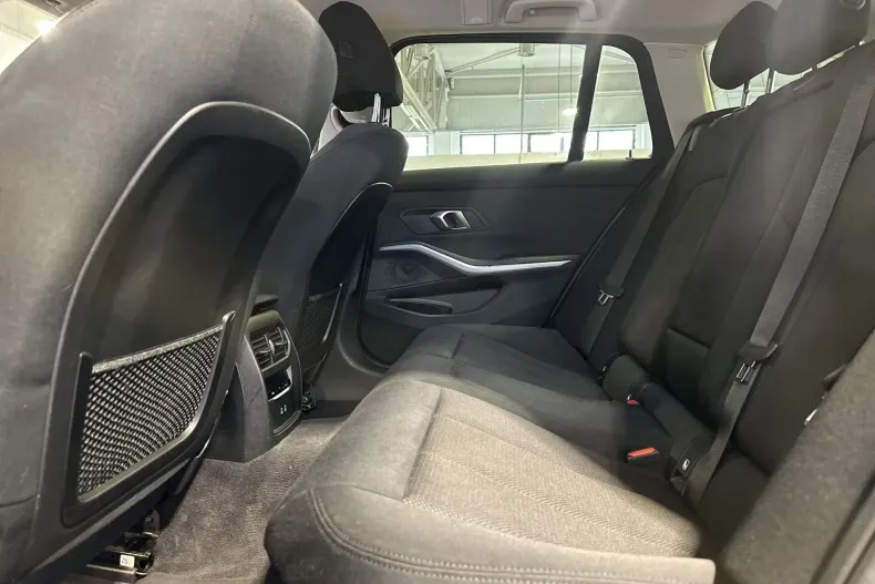 BMW Seria 3 din 2021 cu 133.533 km - oferta BMW126508 - foto 12