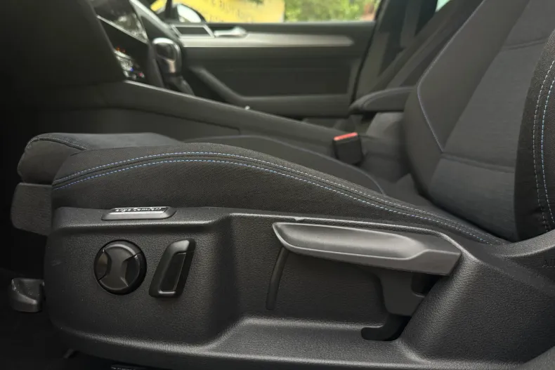 Volkswagen Passat din 2021 cu 180.000 km - oferta VOL126511 - foto 7