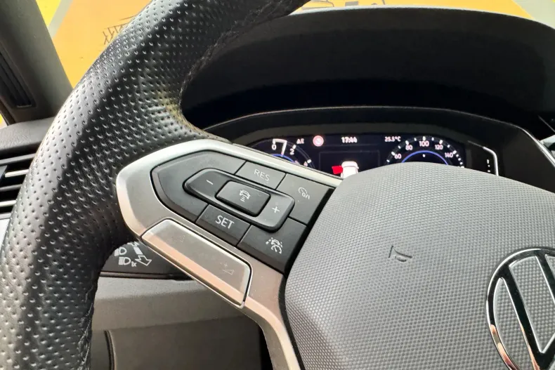 Volkswagen Passat din 2021 cu 180.000 km - oferta VOL126511 - foto 16