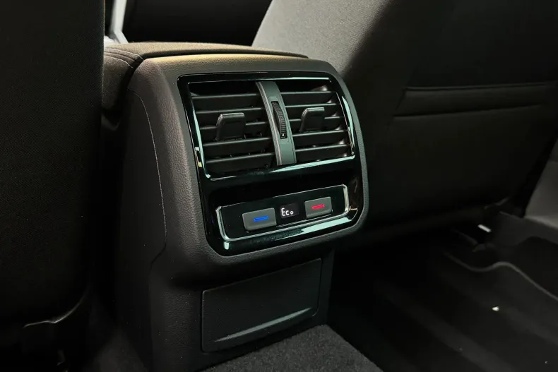 Volkswagen Passat din 2021 cu 180.000 km - oferta VOL126511 - foto 22