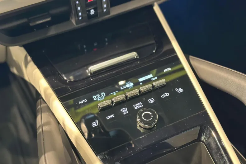 Porsche Cayenne din 2024 cu 39.918 km - oferta POR126513 - foto 17