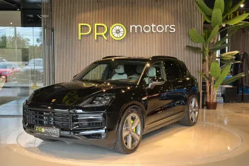 Porsche Cayenne din 2024 - oferta POR126515