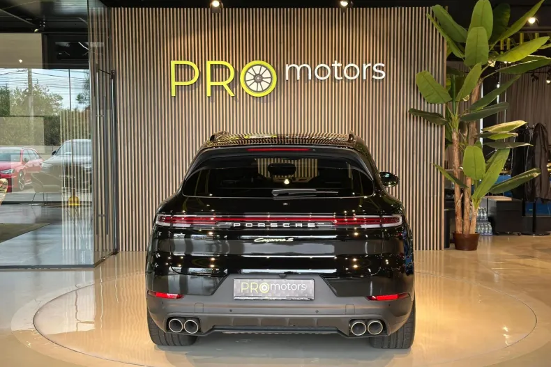 Porsche Cayenne din 2024 cu 23.685 km - oferta POR126515 - foto 8