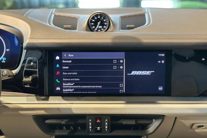 Porsche Cayenne din 2024 cu 23.685 km - oferta POR126515 - foto 12