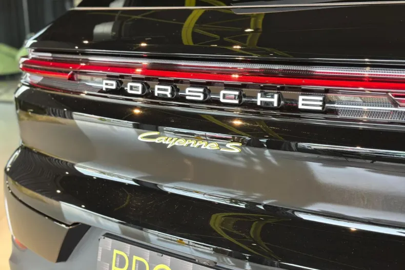 Porsche Cayenne din 2024 cu 23.685 km - oferta POR126515 - foto 13