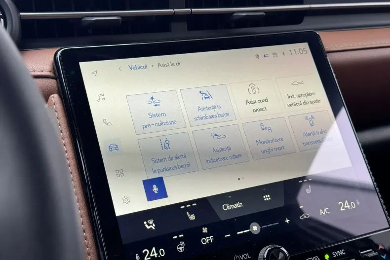 Lexus LBX din 2024 cu 10 km - oferta LEX126519 - foto 26