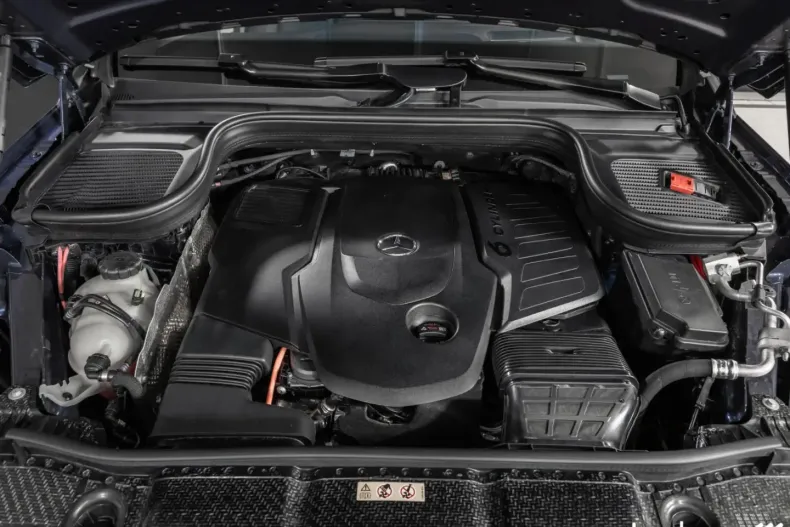 Mercedes-Benz GLE 450 din 2024 cu 9.988 km - oferta MER126527 - foto 8