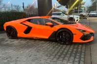 Lamborghini Revuelto din 2024 cu 2.750 km - oferta LAM126539 - foto 1