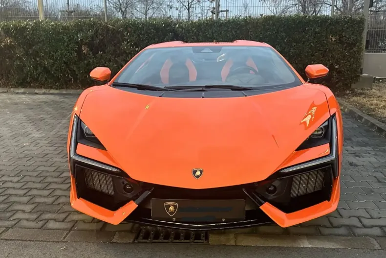 Lamborghini Revuelto din 2024 cu 2.750 km - oferta LAM126539 - foto 4