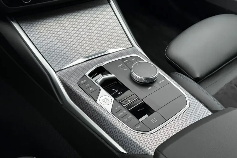 BMW 320 din 2024 cu 10.260 km - oferta BMW126540 - foto 10