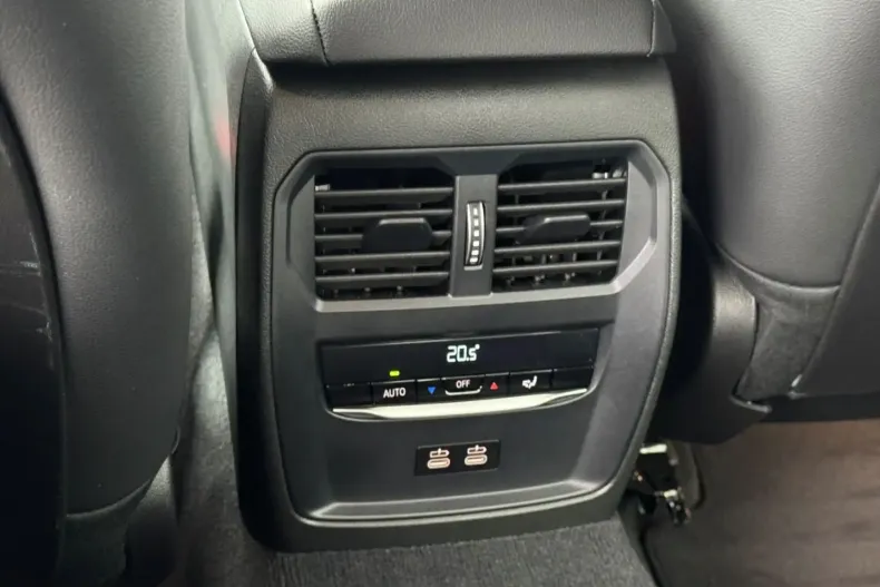 BMW 320 din 2024 cu 10.260 km - oferta BMW126540 - foto 13