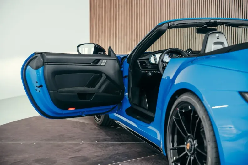 Porsche 992 din 2023 cu 1.259 km - oferta POR126547 - foto 17