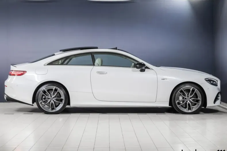 Mercedes-Benz E 53 AMG din 2024 cu 8.246 km - oferta MER126548 - foto 5