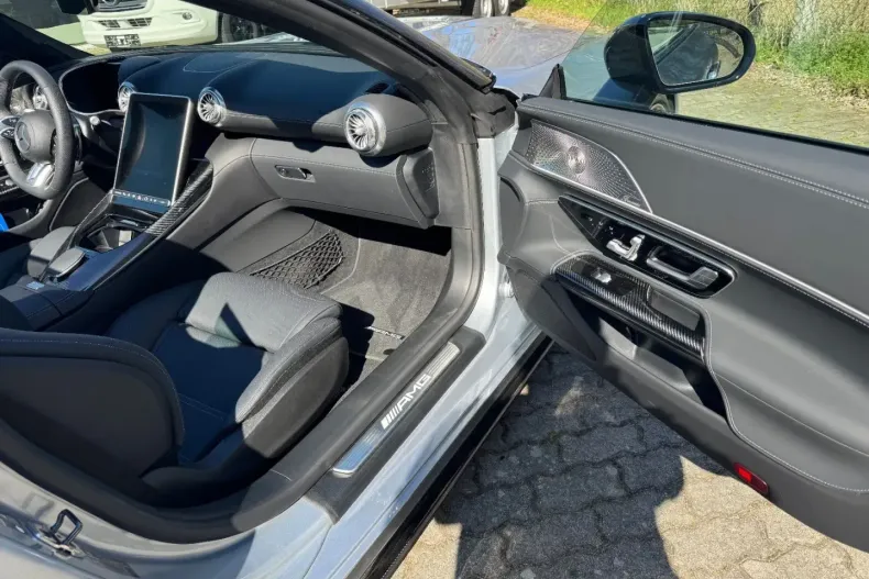 Mercedes-Benz SL 63 AMG din 2023 cu 3.783 km - oferta MER126554 - foto 11