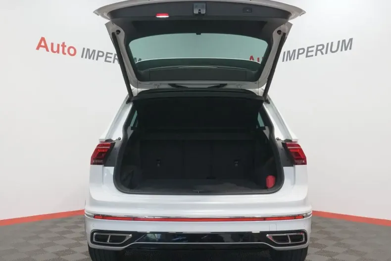 Volkswagen Tiguan din 2021 cu 55.889 km - oferta VOL126558 - foto 34