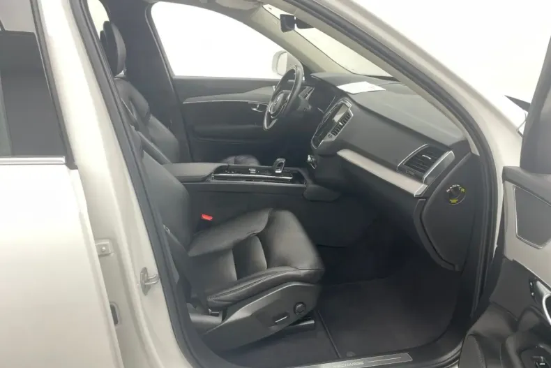 Volvo XC90 din 2021 cu 46.987 km - oferta VOL126560 - foto 6