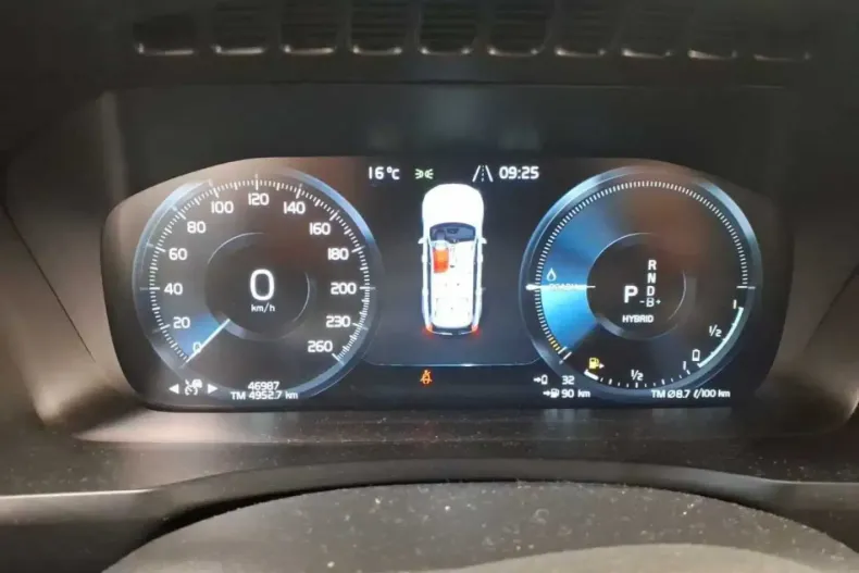 Volvo XC90 din 2021 cu 46.987 km - oferta VOL126560 - foto 7