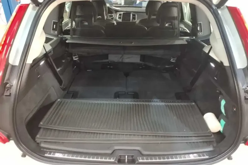 Volvo XC90 din 2021 cu 46.987 km - oferta VOL126560 - foto 10