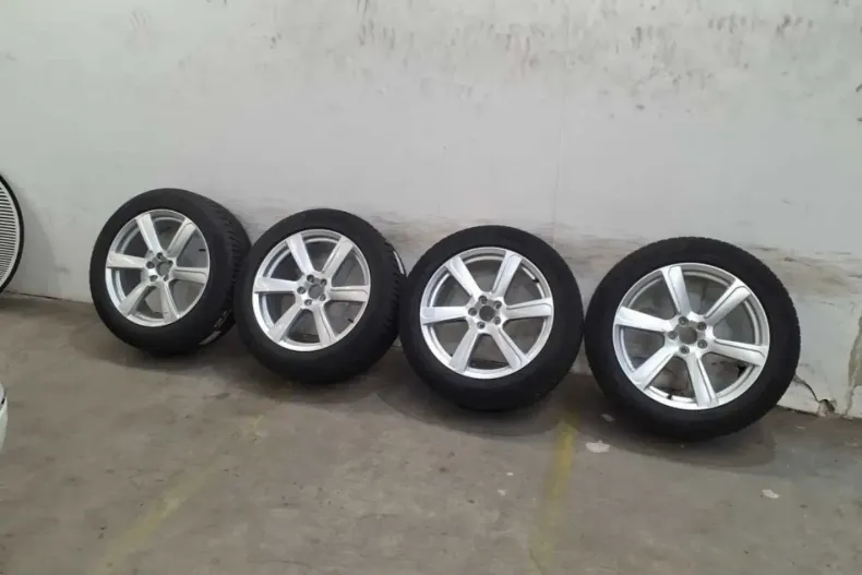 Volvo XC90 din 2021 cu 46.987 km - oferta VOL126560 - foto 11