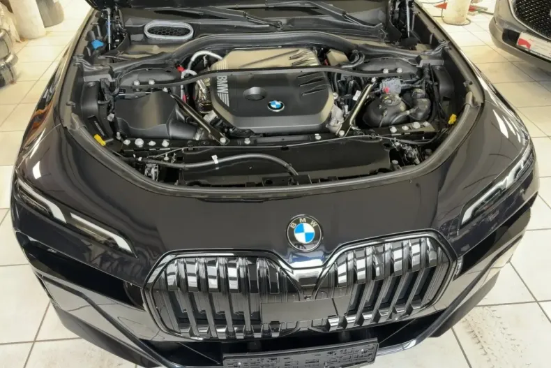 BMW 740 din 2023 cu 41.025 km - oferta BMW126561 - foto 12