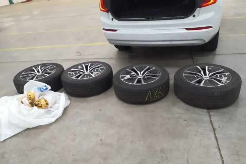 Volvo XC90 din 2022 cu 60.023 km - oferta VOL126562 - foto 11