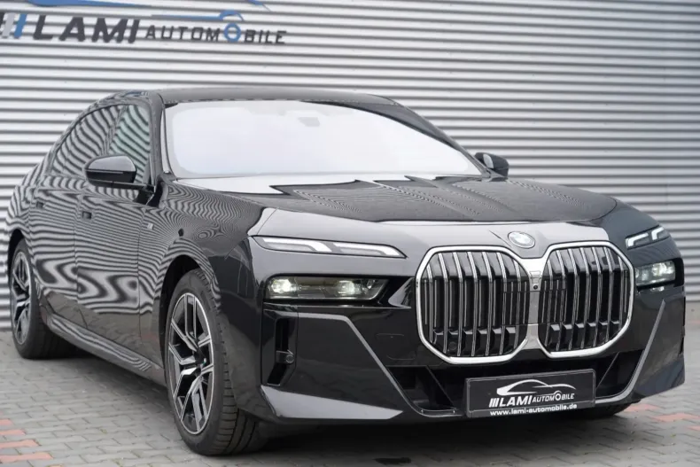 BMW 740 din 2024 cu 28.500 km - oferta BMW126565 - foto 1