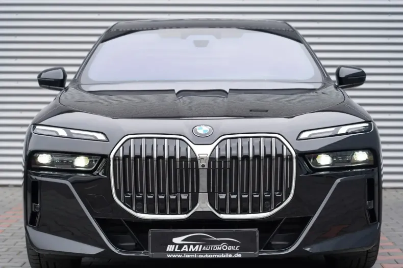 BMW 740 din 2024 cu 28.500 km - oferta BMW126565 - foto 2