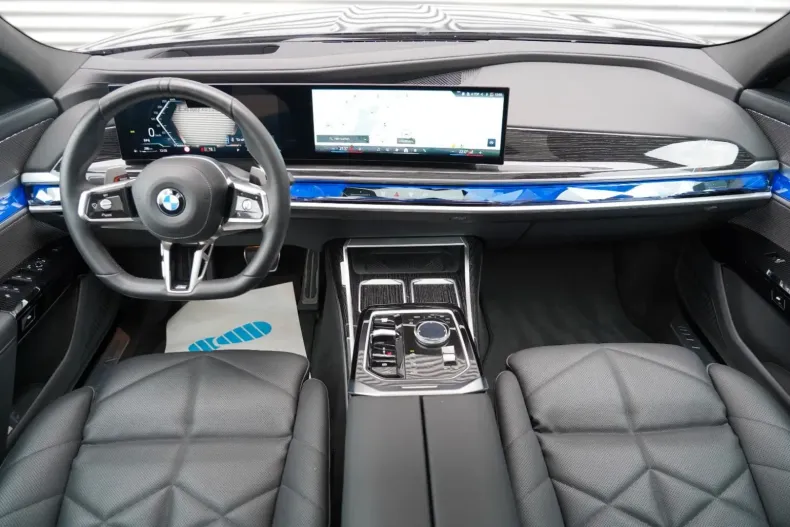 BMW 740 din 2024 cu 28.500 km - oferta BMW126565 - foto 12