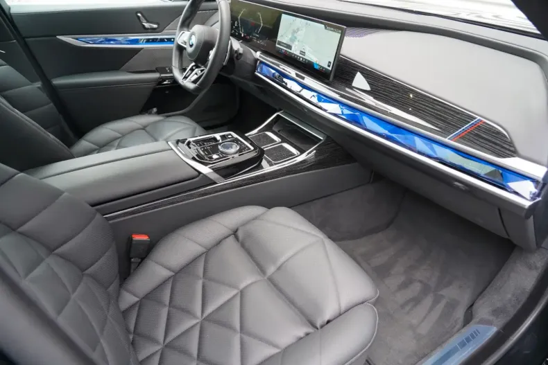 BMW 740 din 2024 cu 28.500 km - oferta BMW126565 - foto 18