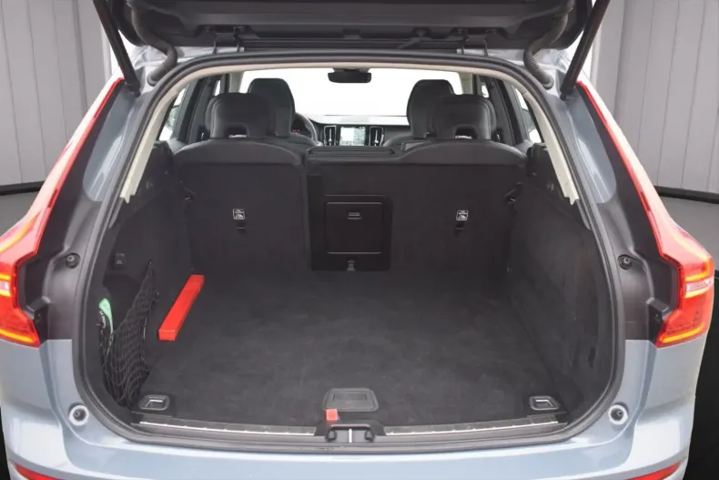 Volvo XC60 din 2022 cu 66.000 km - oferta VOL126579 - foto 6