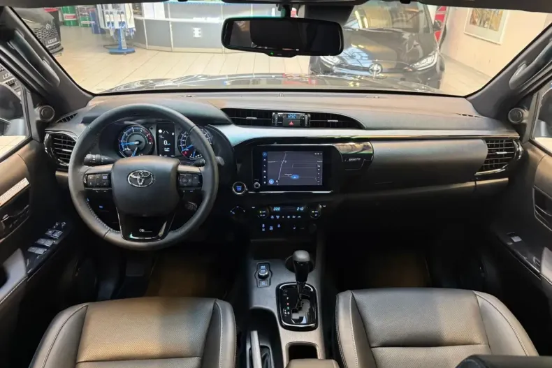 Toyota Hilux din 2025 cu 50 km - oferta TOY126586 - foto 3