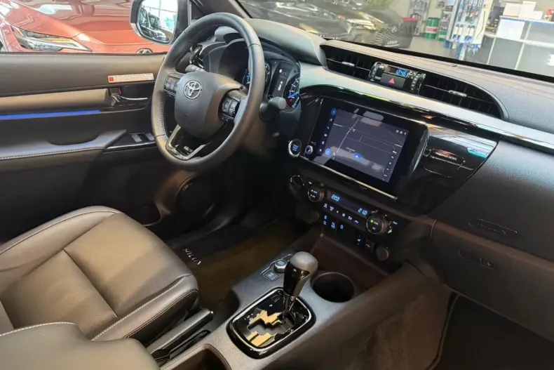 Toyota Hilux din 2025 cu 50 km - oferta TOY126586 - foto 7
