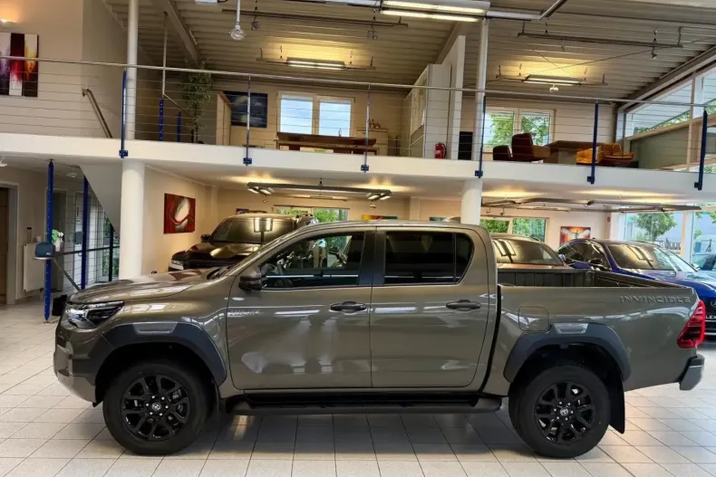 Toyota Hilux din 2025 cu 50 km - oferta TOY126586 - foto 13