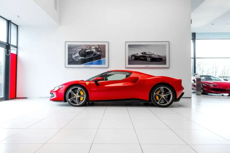 Ferrari 296 GTB din 2023 cu 14.190 km - oferta FER126592 - foto 1