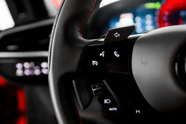 Ferrari 296 GTB din 2023 cu 14.190 km - oferta FER126592 - foto 6