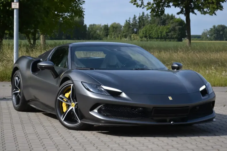 Ferrari 296 GTB din 2023 cu 15.000 km - oferta FER126595 - foto 5