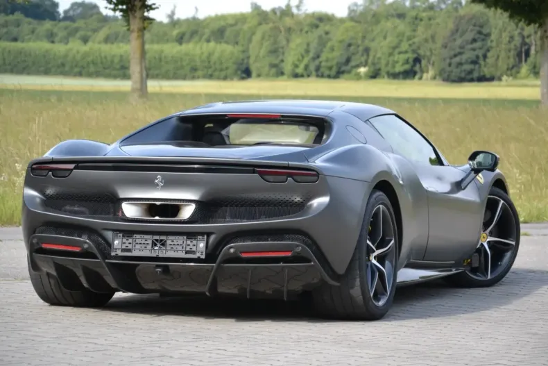 Ferrari 296 GTB din 2023 cu 15.000 km - oferta FER126595 - foto 8