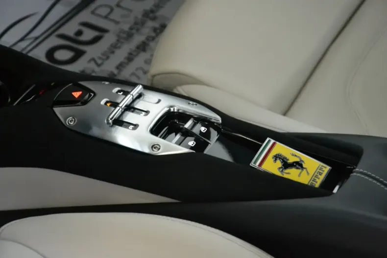 Ferrari 296 GTB din 2023 cu 15.000 km - oferta FER126595 - foto 18