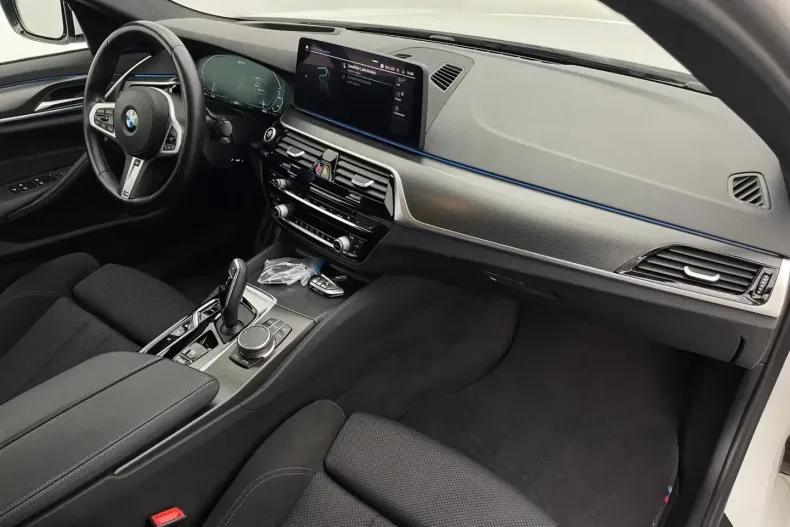 BMW 530 din 2021 cu 38.033 km - oferta BMW126598 - foto 4