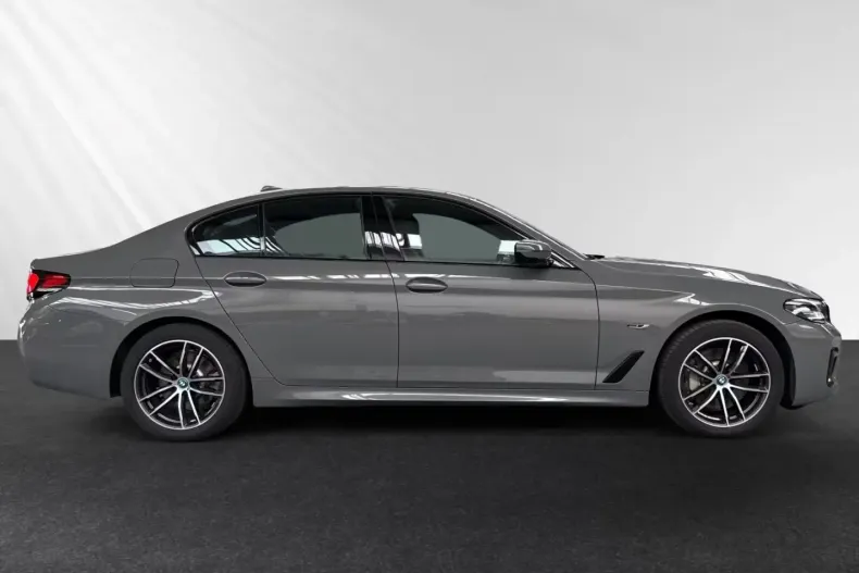 BMW 520 din 2022 cu 38.600 km - oferta BMW126599 - foto 2