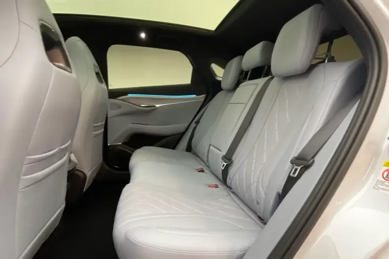 BYD SEALION 7 din 2025 cu 11.598 km - oferta BYD126601 - foto 7