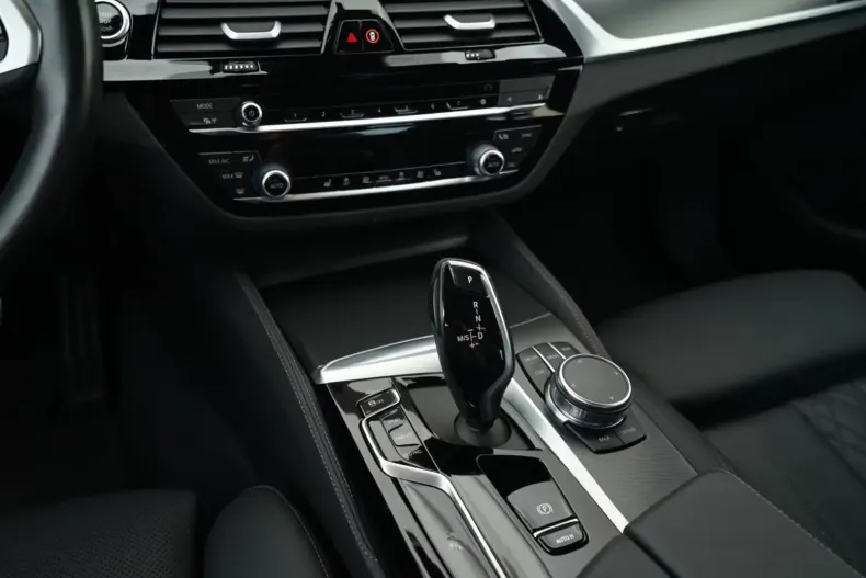 BMW 520 din 2023 cu 88.460 km - oferta BMW126603 - foto 4